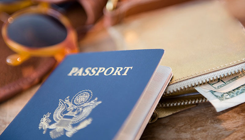 Gia hạn passport khi nào?