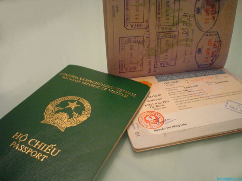 Khi nào cần đổi passport?